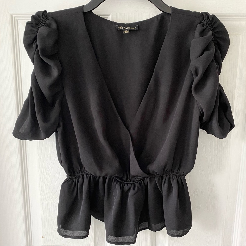 Shinestar Black Cropped V Neck Blouse with Ruched 3/4in Sleeves | S